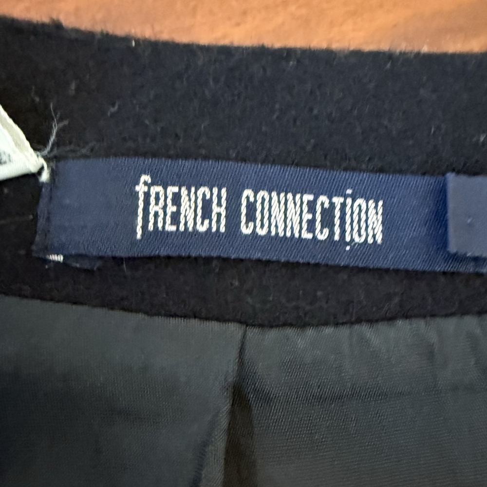 VTG French Connection Womens' Medium Vest Wool Blend Floral Embroidered Black - Picture 8 of 10